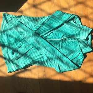 Under Armour cold gear quarter zip size medium